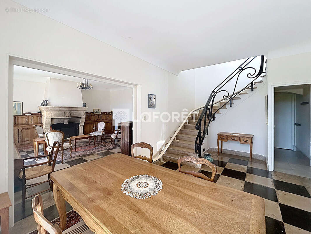 Maison à SAINT-VICTORET