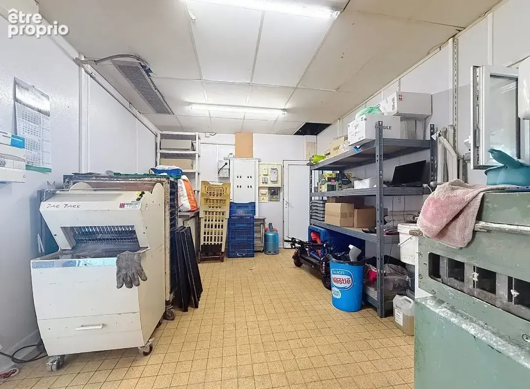 Boulangerie, fonds de commerce 220 m2 Coudekerque-Branche. - photo 2