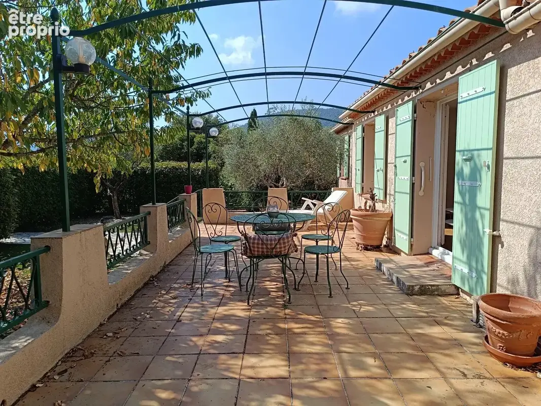 Maison 95 m² à La Mole  - photo 2
