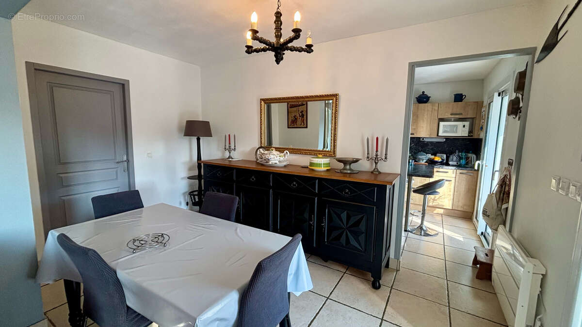 Maison à SAINT-CYPRIEN