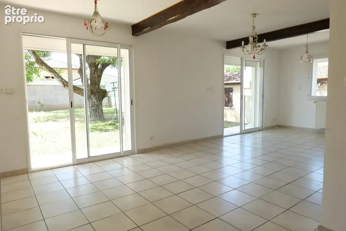 Maison 6 pièces 117 m² à vendre à Villefranche-Sur-Saone (69400) - photo 4
