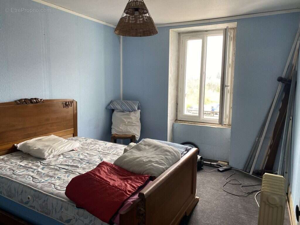 Maison à FAUX-LA-MONTAGNE