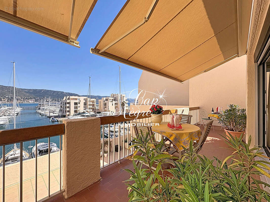 Appartement à BORMES-LES-MIMOSAS