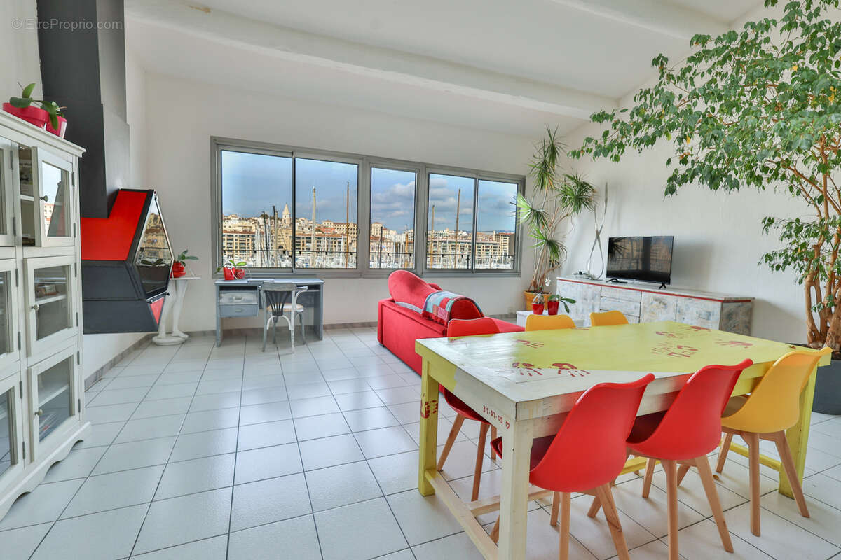 Appartement à MARSEILLE-7E