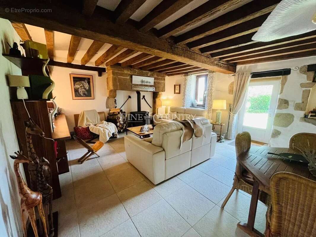 Maison à MAZEROLLES