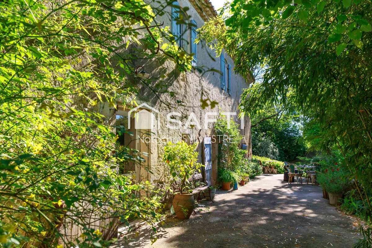 Photo 2 - Maison à UZES