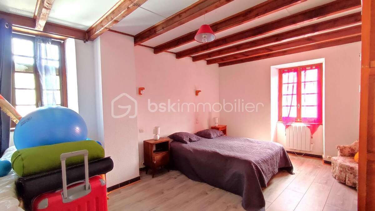 Appartement à CEILHES-ET-ROCOZELS