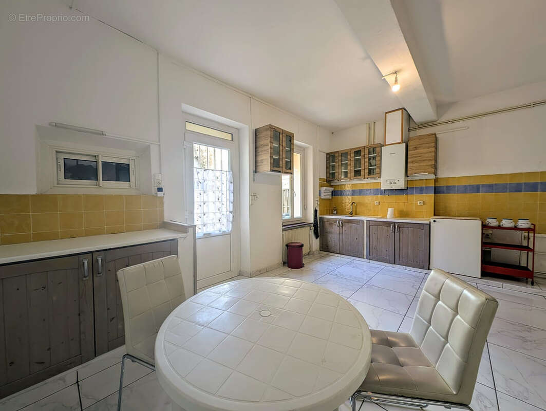 Maison à LEZIGNAN-CORBIERES