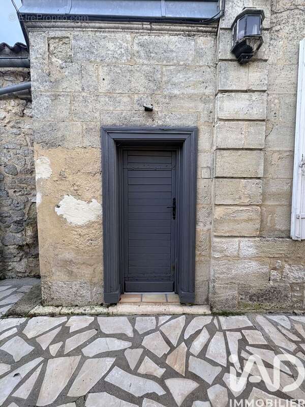 Maison 340 m² à Francs  - photo 7