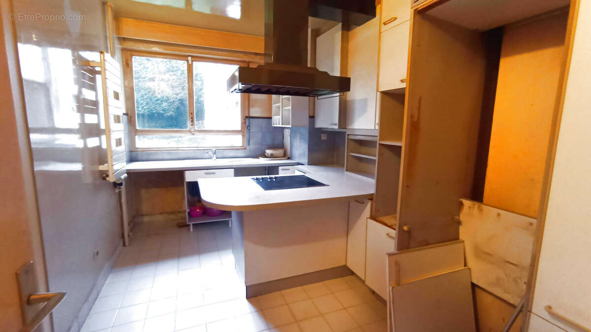 Appartement à VILLE-D'AVRAY