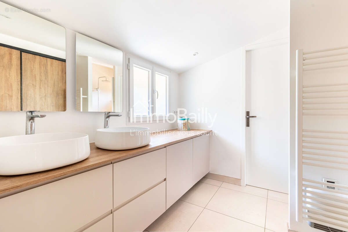 Maison 2 chambres jardin 200m2 proche centre-ville - photo 8