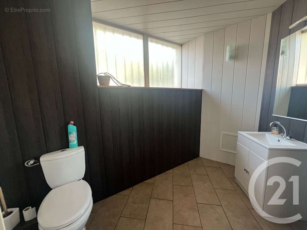 Maison 350 m² à Aurillac  - photo 11