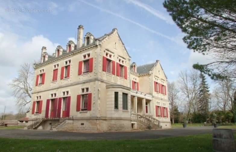 Maison à BAZAS