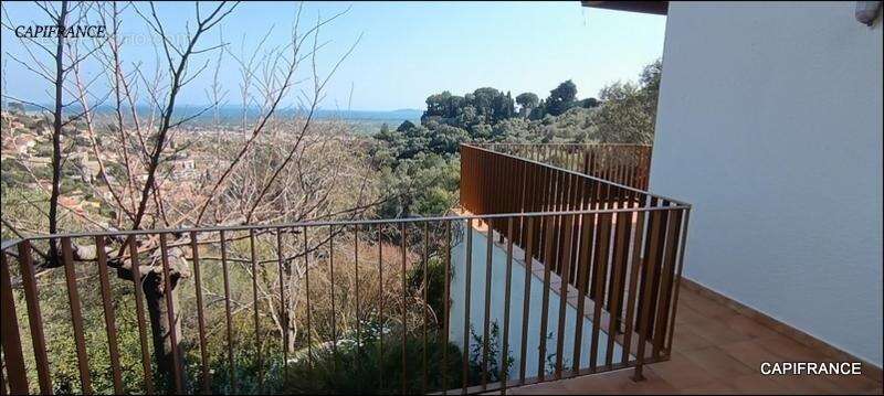 Maison à HYERES