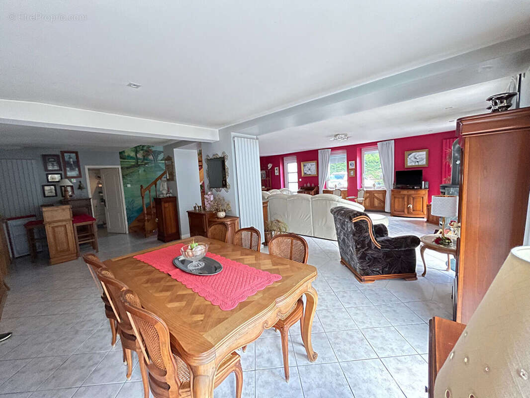 Maison à LA CHAPELLE-SUR-ERDRE