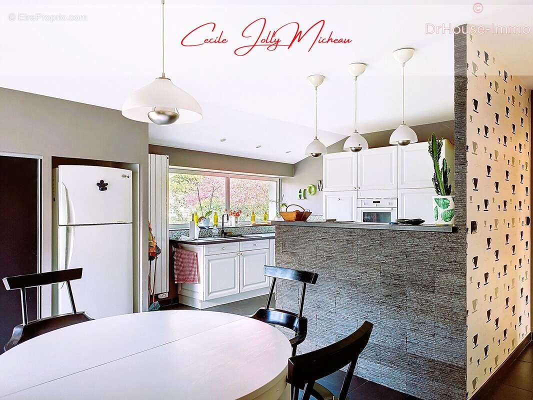 Maison 165 m² à Cartelegue  - photo 10