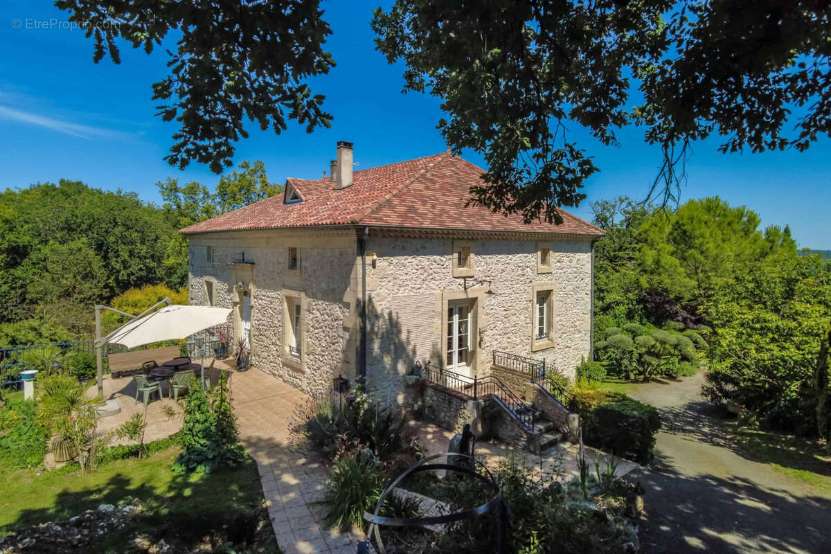 County property with pool and land - photo 8