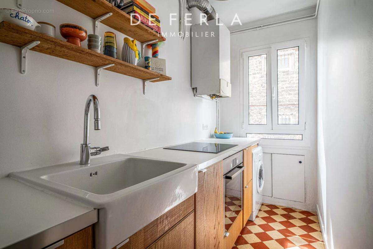 Appartement à PARIS-14E