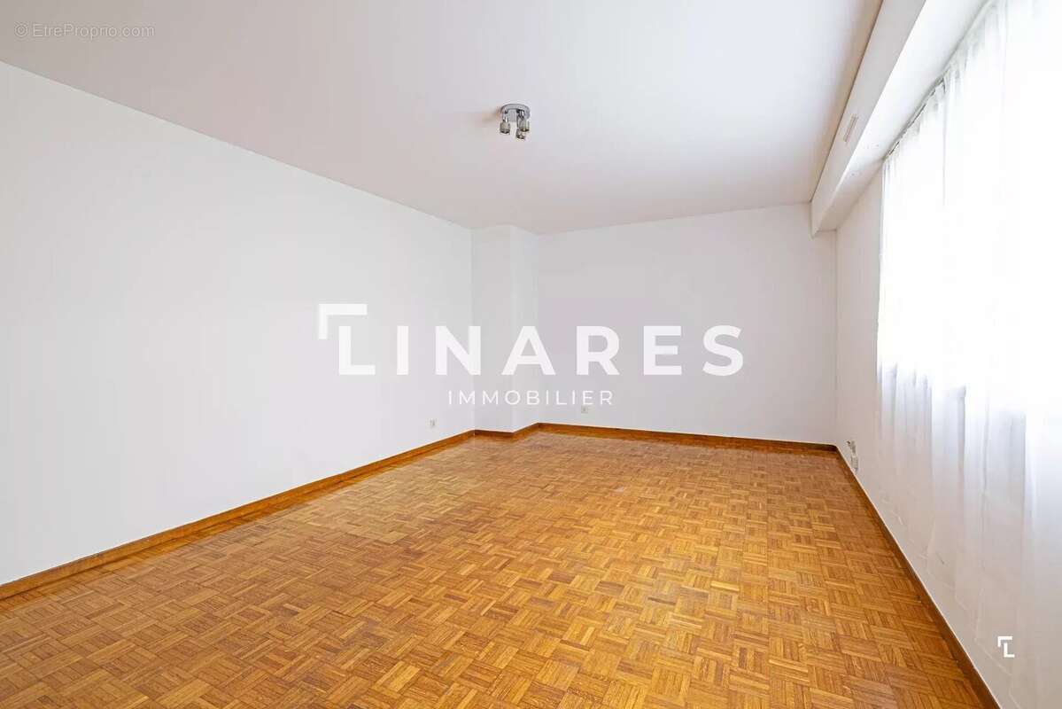 Appartement à MARSEILLE-10E