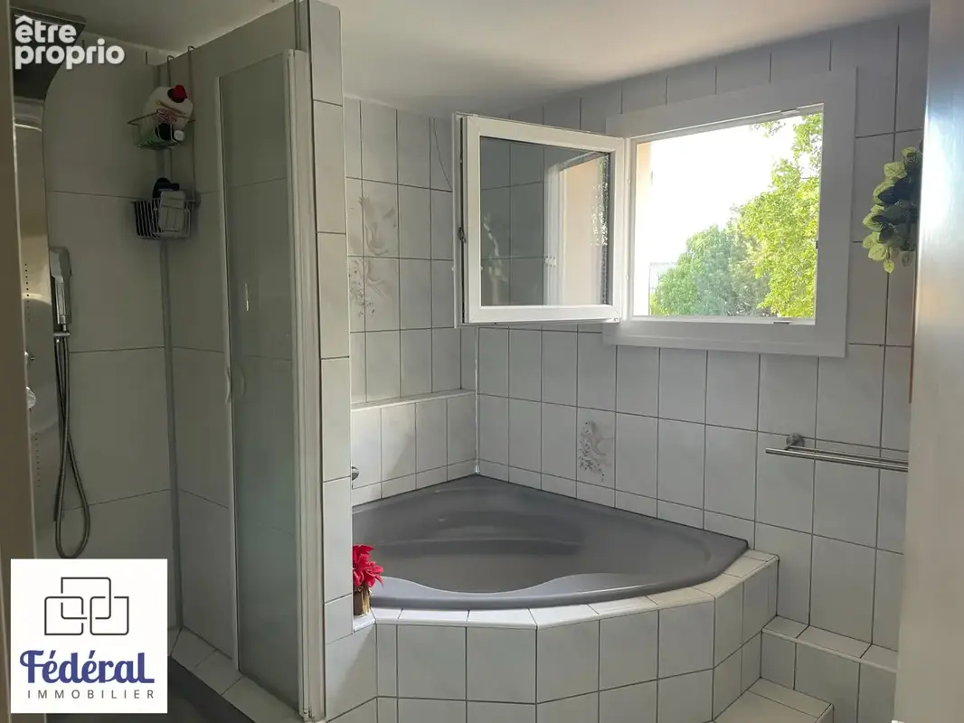 Belle opportunité SCHILTIGHEIM Maison 5/6 pièces 153m2 avec jardin et garage proche de toutes commodités. - photo 6