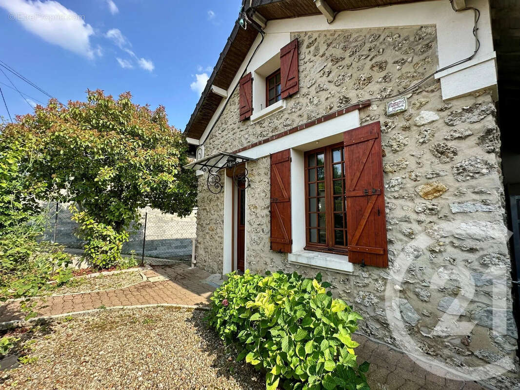 Maison à THORIGNY-SUR-MARNE