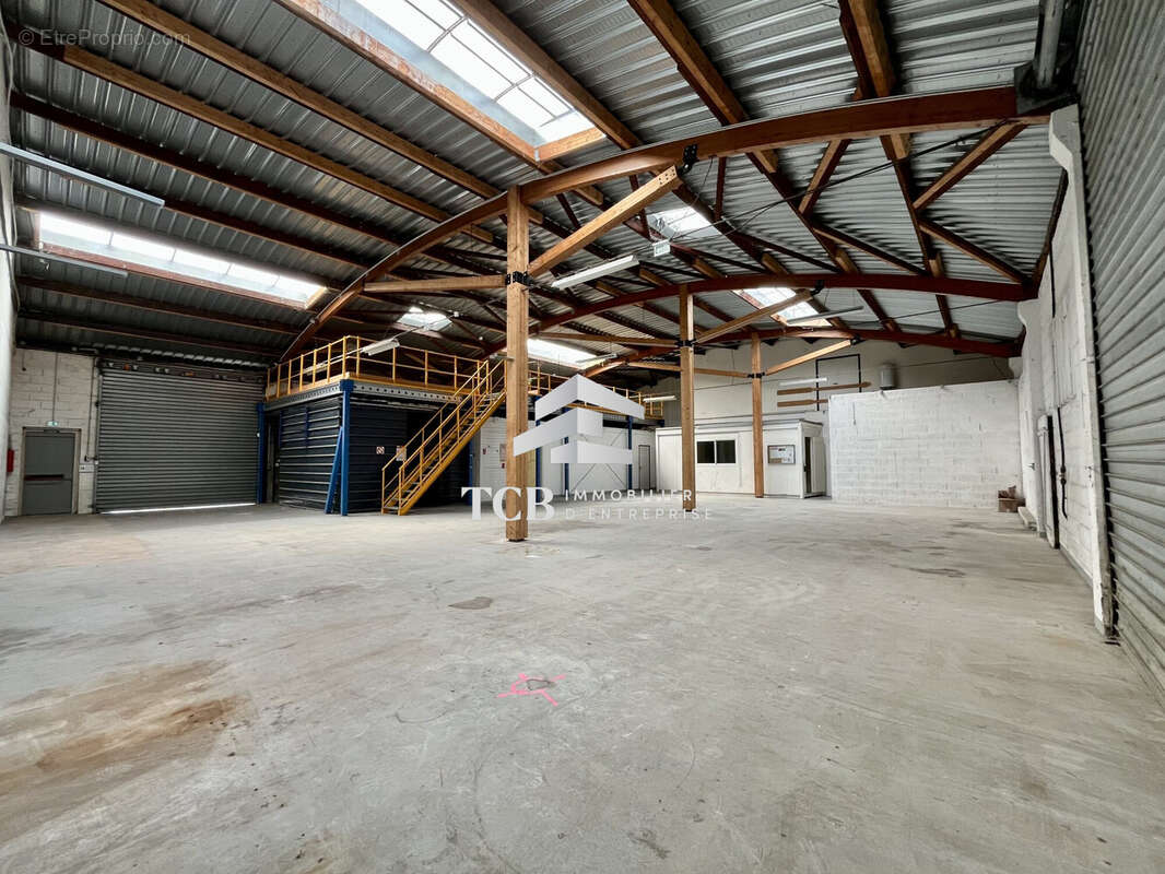 Commerce à CARQUEFOU