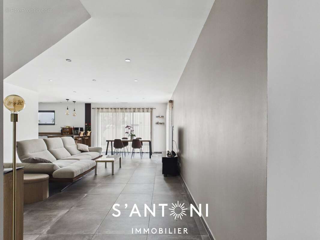 Maison 119 m² à Vias  - photo 14