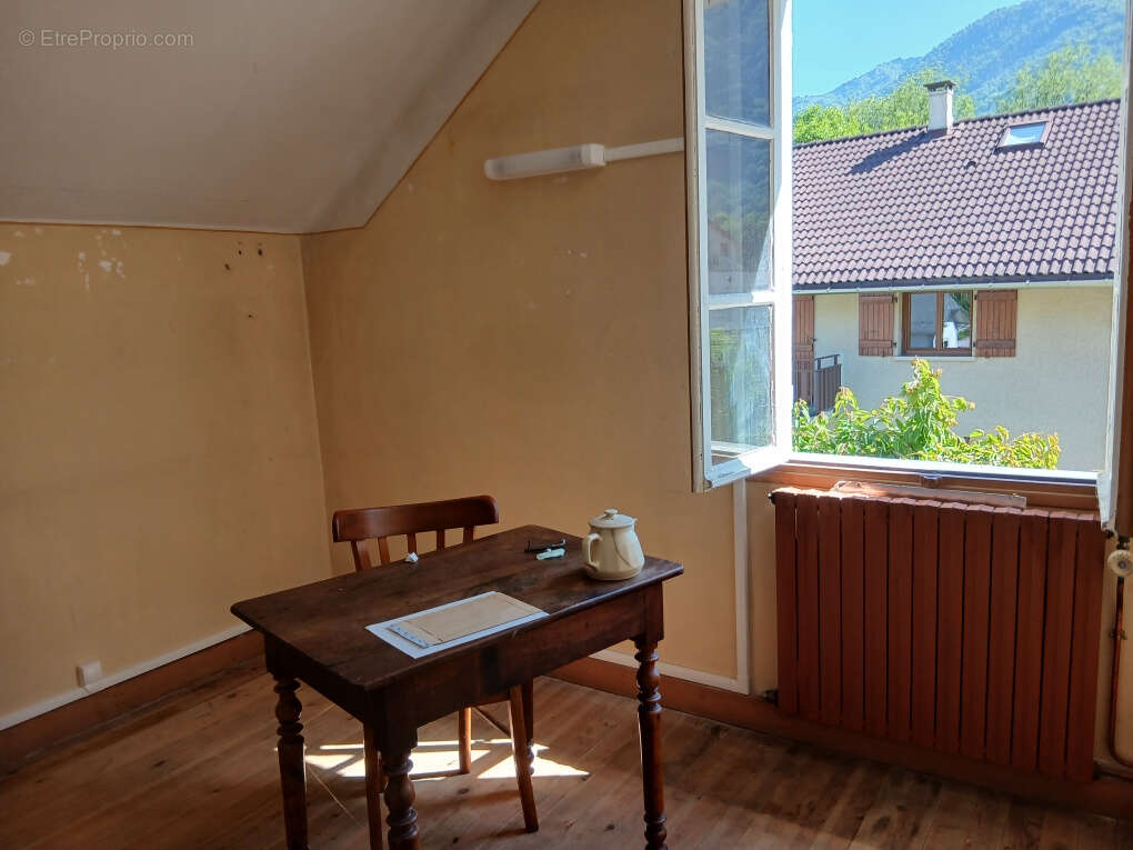 Maison à LA CHAMBRE