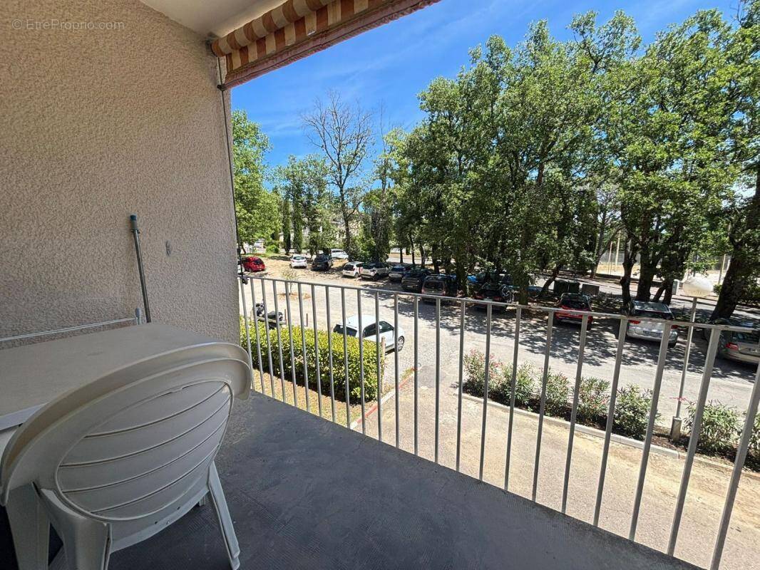 Appartement à GREOUX-LES-BAINS