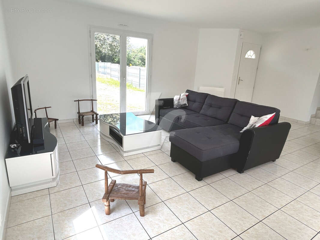 Maison 100 m² à Treillieres  - photo 3