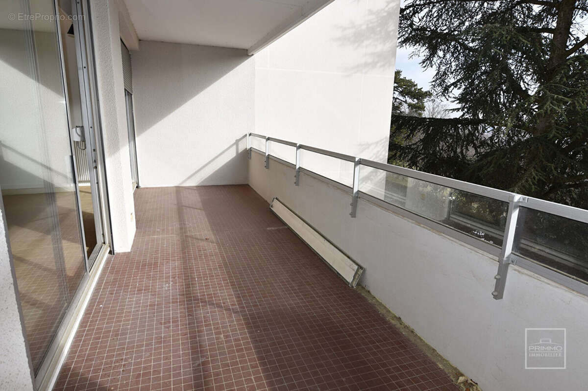 Appartement à SAINTE-FOY-LES-LYON