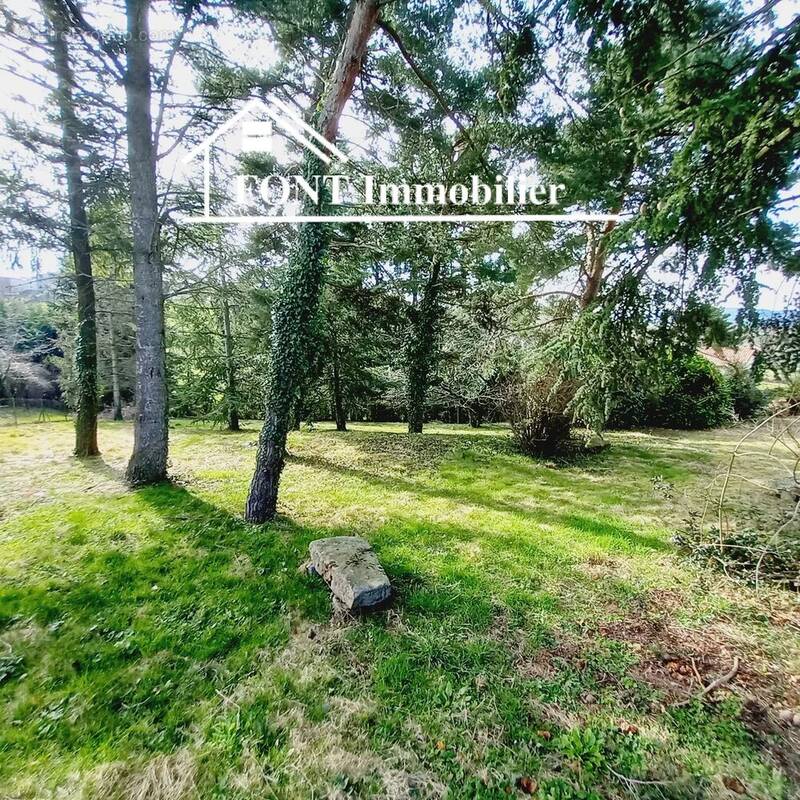 Terrain à SAINT-CHAMOND