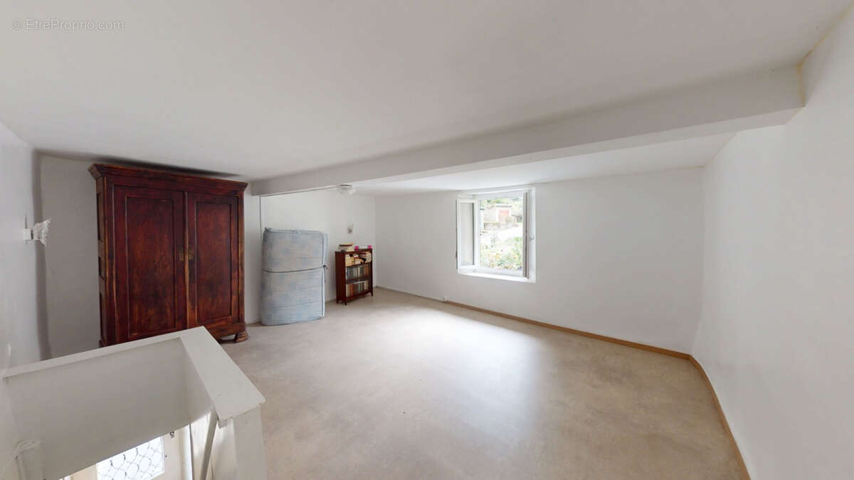 Maison à LIVET-ET-GAVET