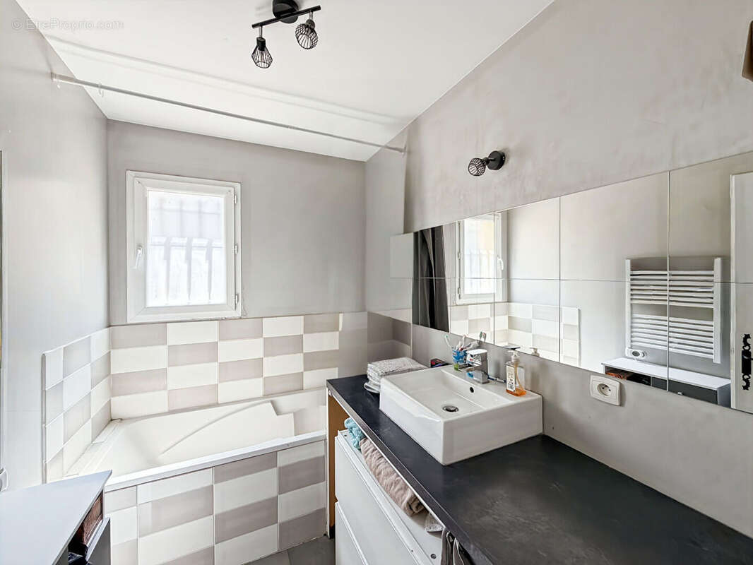 Maison à MARSEILLE-11E