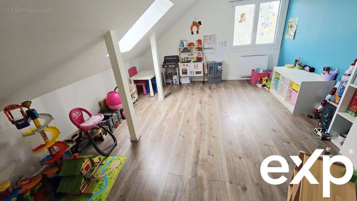 Maison à CHENS-SUR-LEMAN