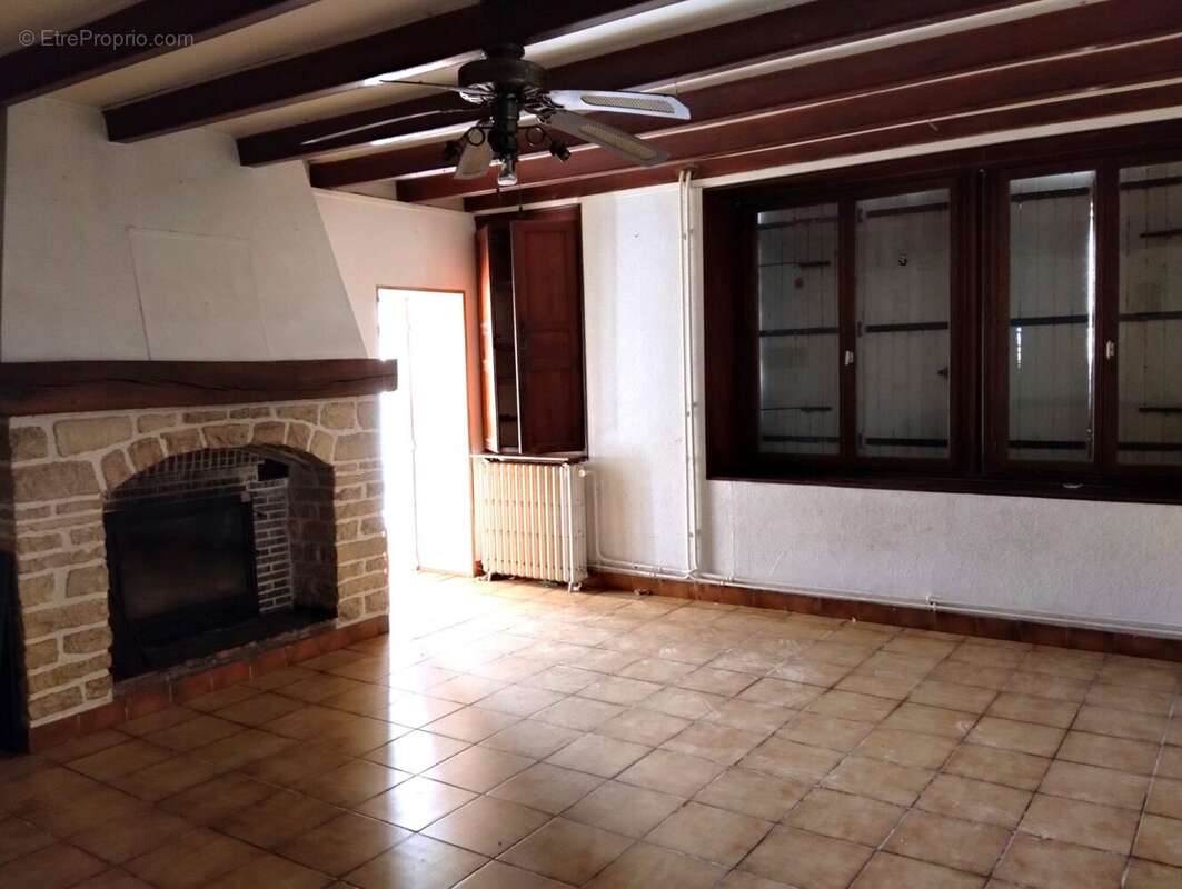 Maison à LOUBILLE