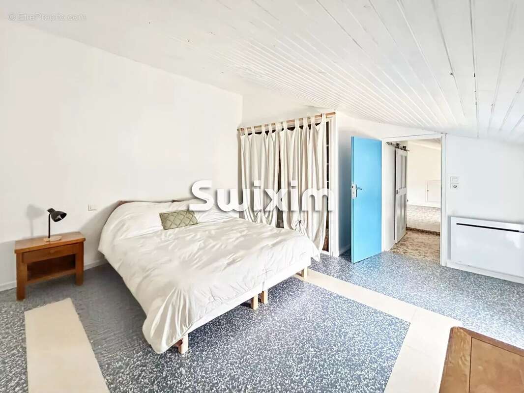 Maison à SUZE-LA-ROUSSE