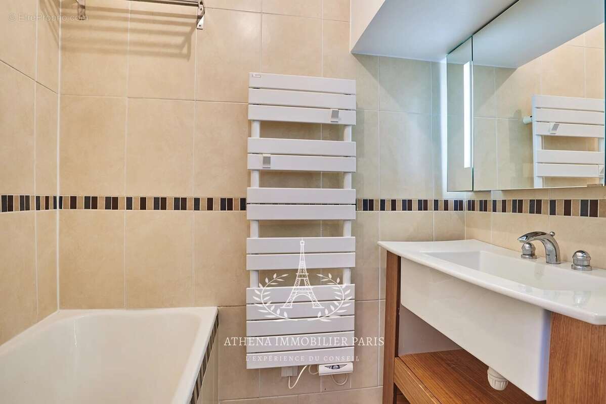 Appartement à PARIS-4E