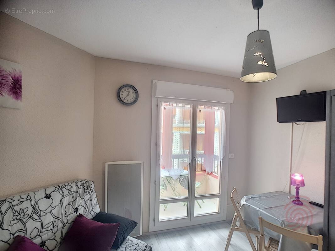 Appartement à LAMALOU-LES-BAINS