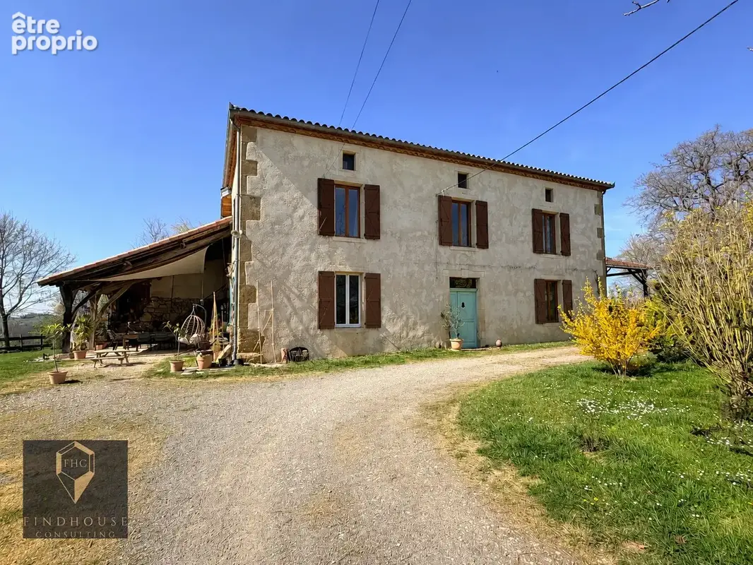 Maison t7 - 347 m2 - jardin - bois - dépendances - photo 19