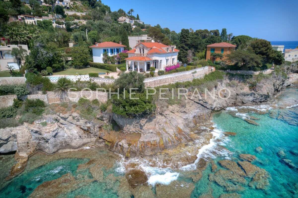 Cap d'ail - propriété pieds dans l'eau - photo 3