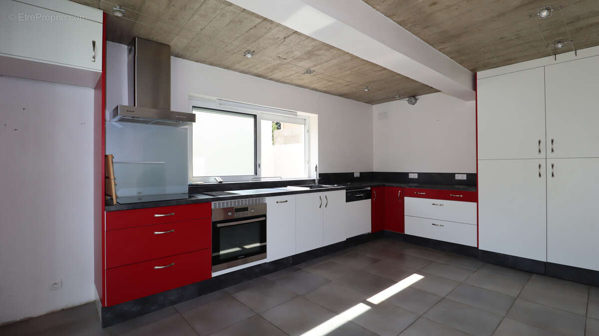 Maison à SURY-LE-COMTAL