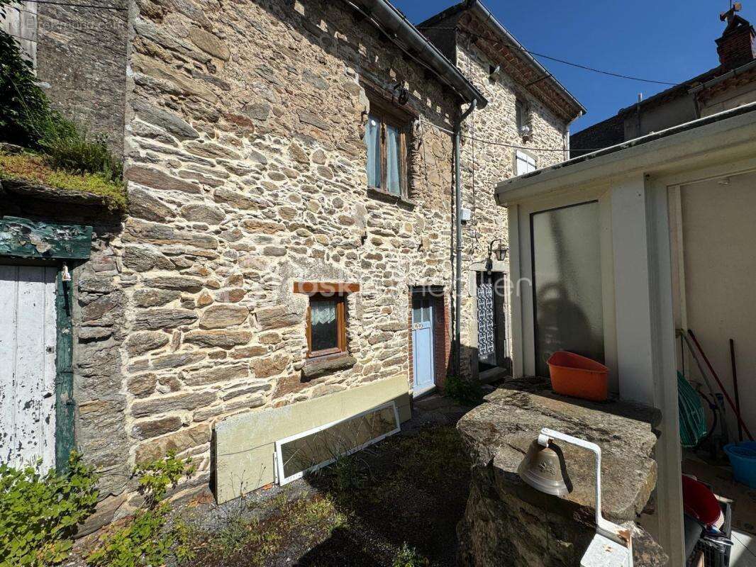 Maison à PONT-DE-LARN