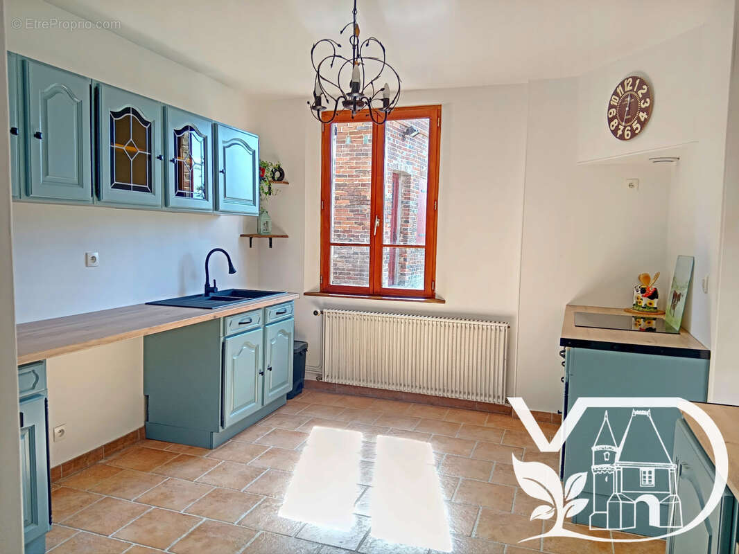 Maison à LACHAPELLE-AUX-POTS