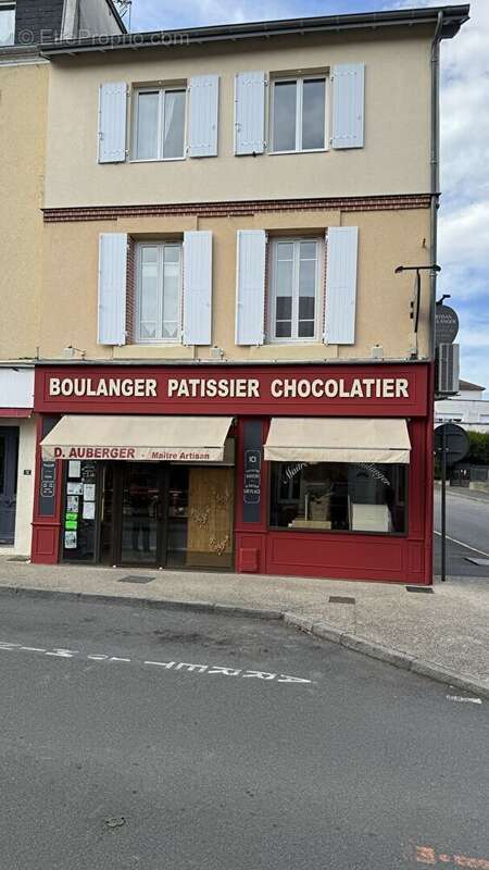 Commerce à SAINT-YORRE