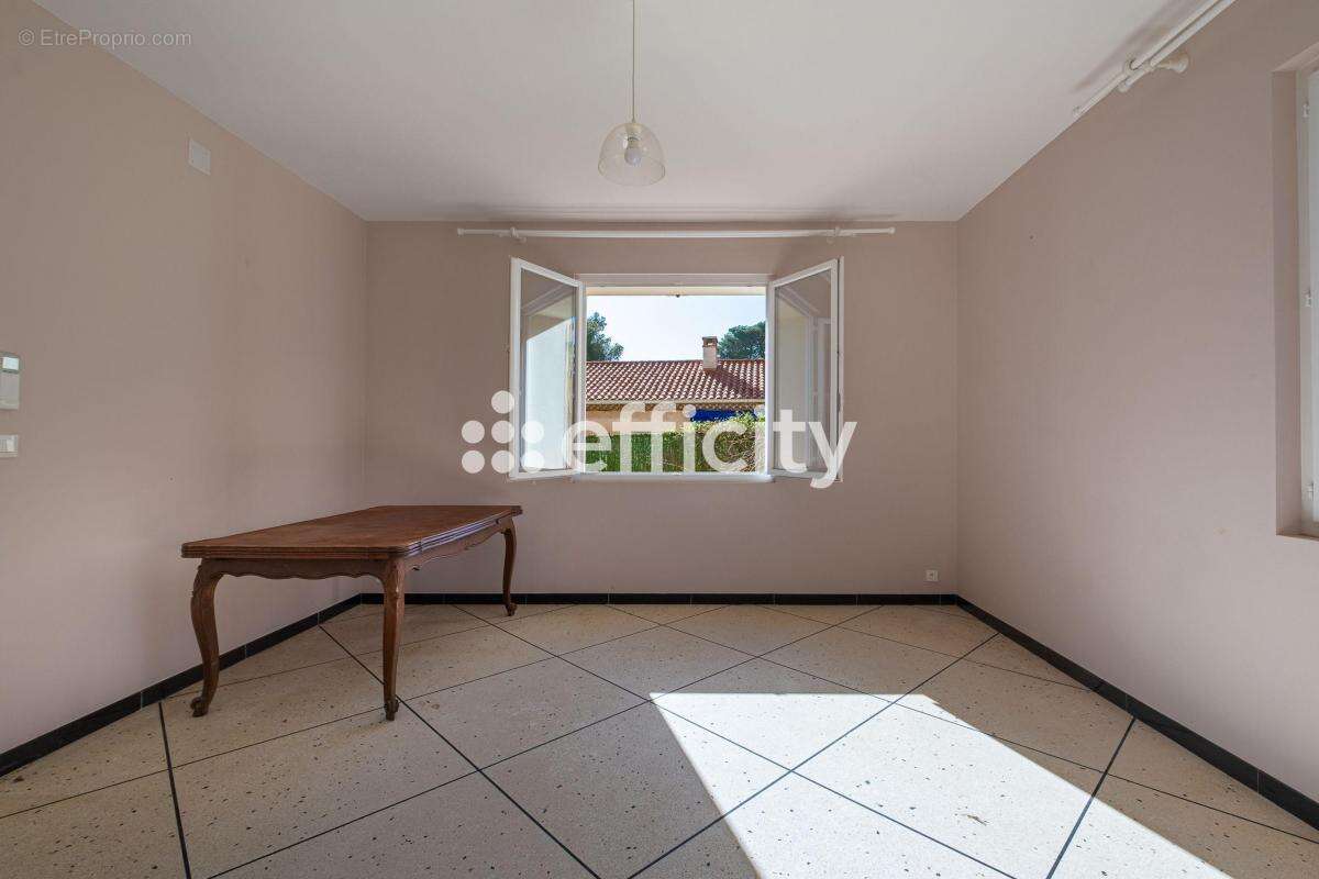 Appartement à SAINT-RAPHAEL