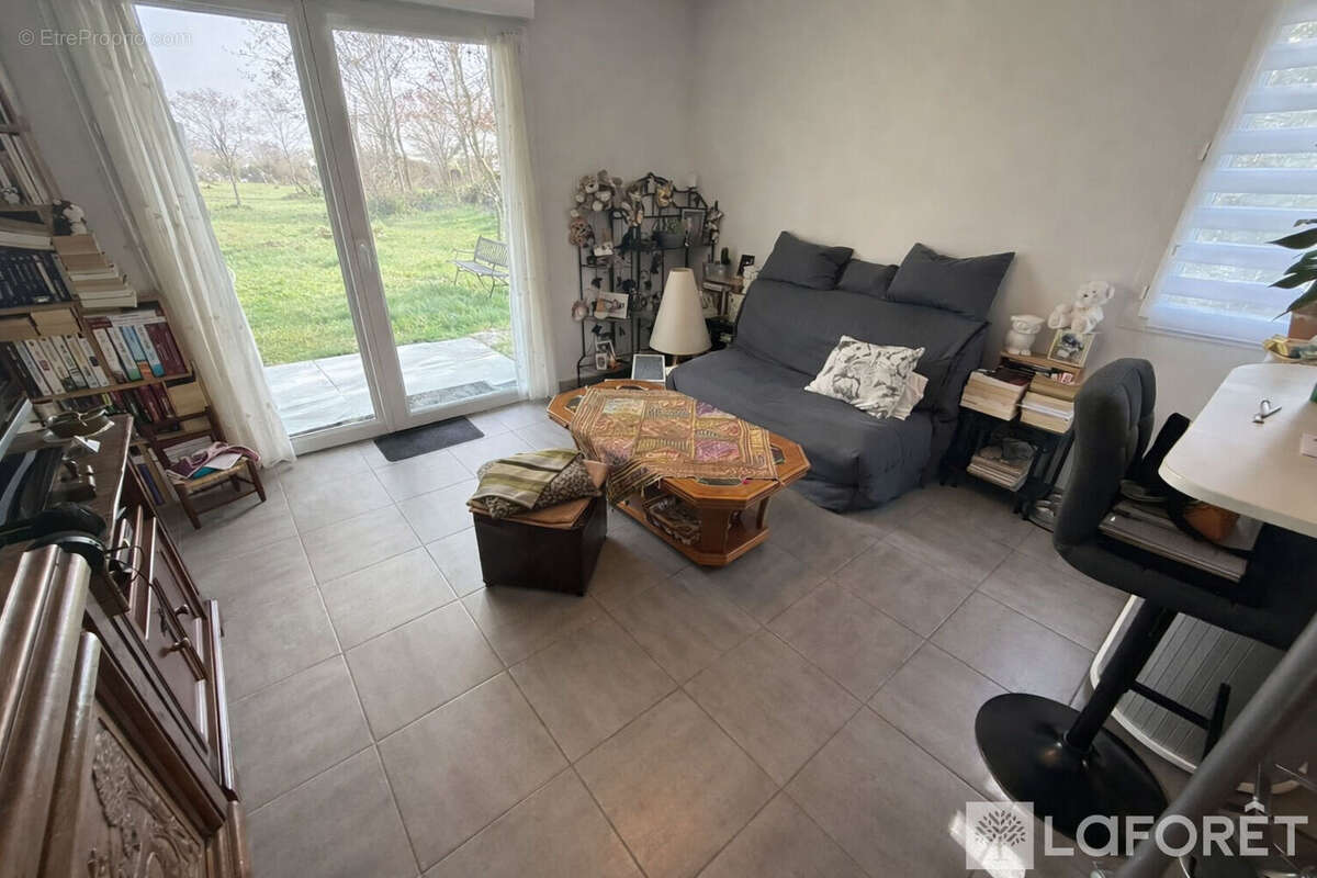Appartement à MARTIGNAS-SUR-JALLE