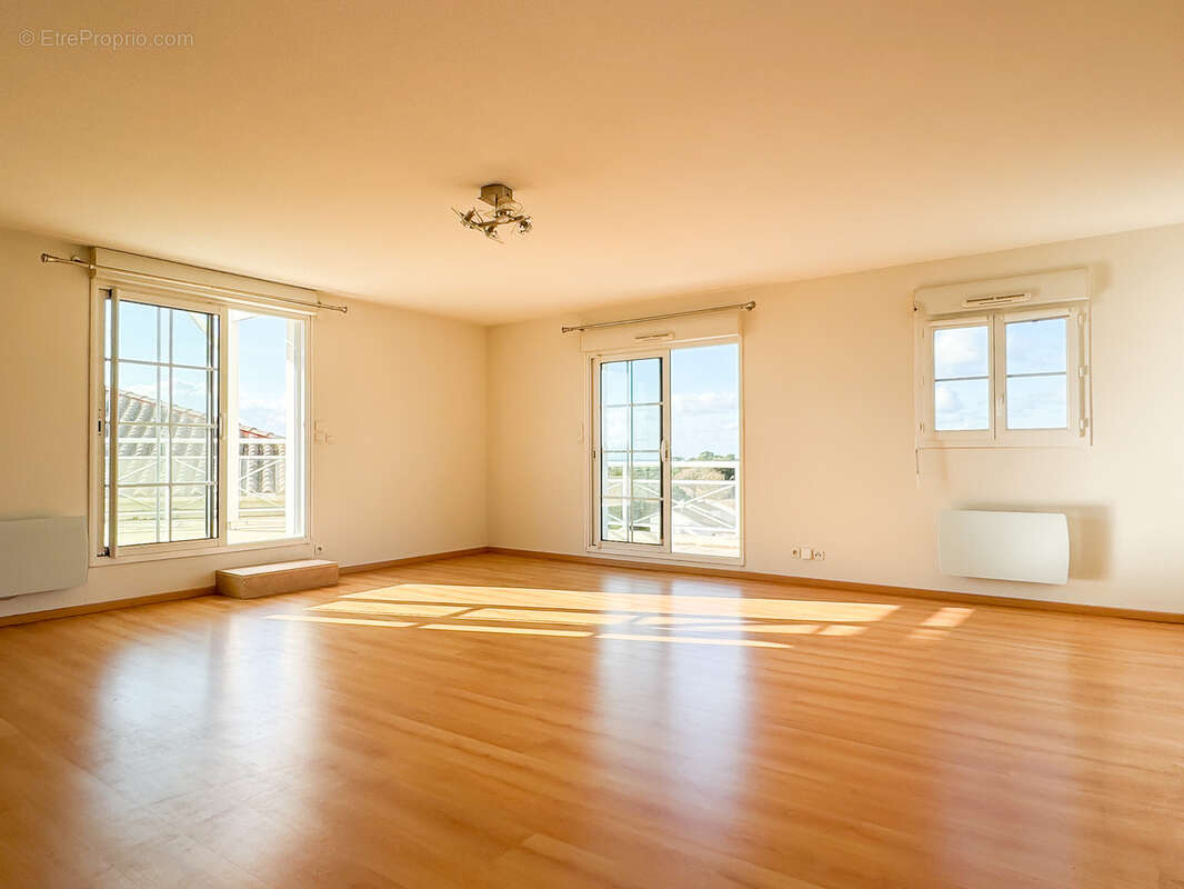 Appartement à VAUX-SUR-MER