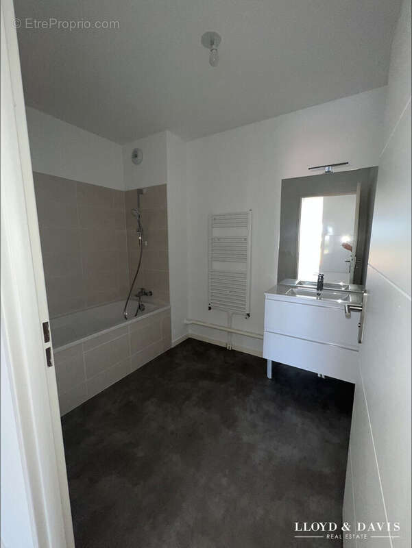 Appartement 65 m² à Poitiers  - photo 4