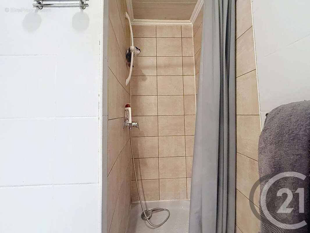 Appartement 28 m² à Sainte-Savine  - photo 5